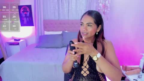 Salura online show from April 30, 8:57 pm