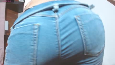 Sakura Skinny online show from December 5, 5:39 pm