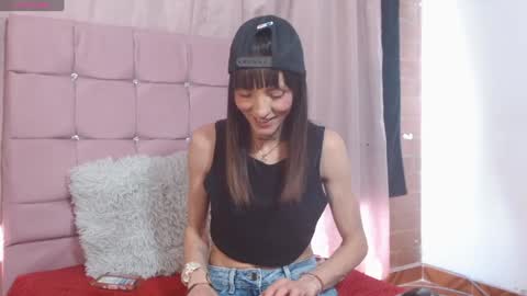 Sakura Skinny online show from December 11, 5:37 pm