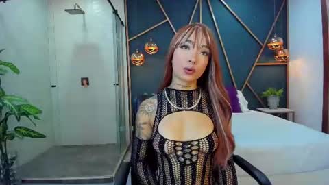 Snapshot of salem_rose chatting on June 11, 8:07 pm salem online show from June 11, 8:07 pm