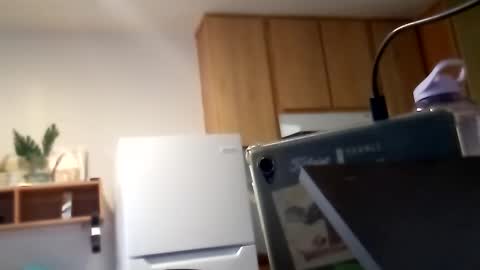 Snapshot of salis1981 chatting on October 6, 11:13 pm salis1981 online show from October 6, 11:13 pm