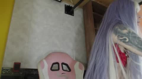  salloy  online show from October 30, 2:18 pm