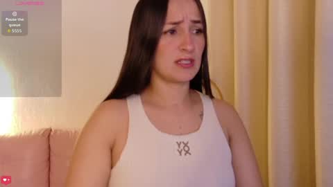 Snapshot of sally_azmani_ chatting on June 2, 12:40 pm Silvia online show from June 2, 12:40 pm