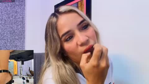 sally_ricci online show from July 3, 6:58 pm