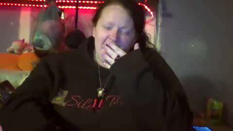 sallyrose1992 online show from September 17, 2:35 am