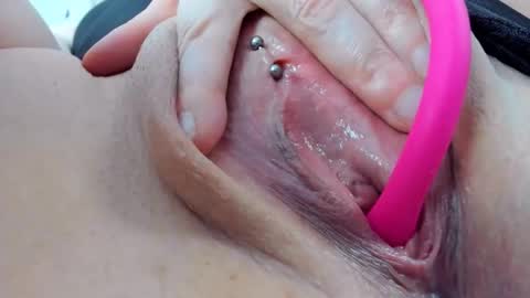 SallySecret online show from March 16, 11:03 am