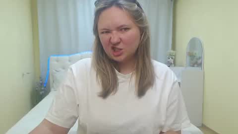 Sally online show from July 13, 5:27 pm