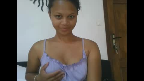 SallyWett online show from December 16, 5:45 am