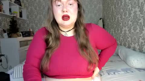 SalmaRoth online show from January 18, 9:40 pm