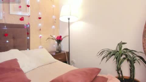 Snapshot of salo____ chatting on February 20, 2:39 pm Salo online show from February 20, 2:39 pm