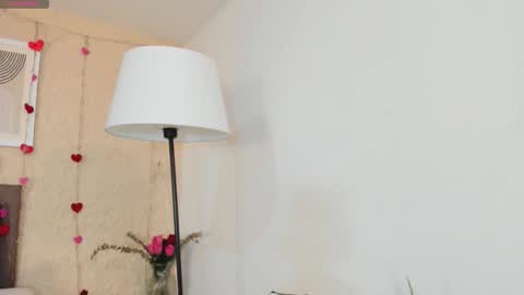 Snapshot of salo____ chatting on February 22, 2:37 pm Salo online show from February 22, 2:37 pm