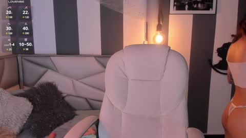 salome__evans online show from December 7, 6:37 pm