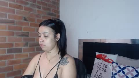 Snapshot of salome__hills chatting on November 23, 1:44 pm online show from November 23, 1:44 pm