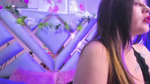 Snapshot of salome_dg chatting on May 13, 7:33 pm Salome online show from May 13, 7:33 pm