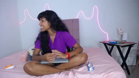 salome_horny3 online show from February 24, 4:32 am