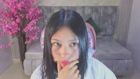 Salome  online show from January 19, 1:04 pm