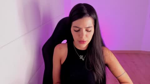 salo online show from December 6, 9:57 pm