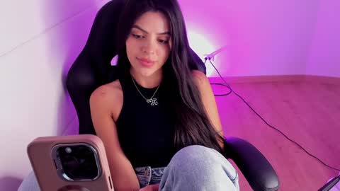 salo online show from December 7, 5:04 am