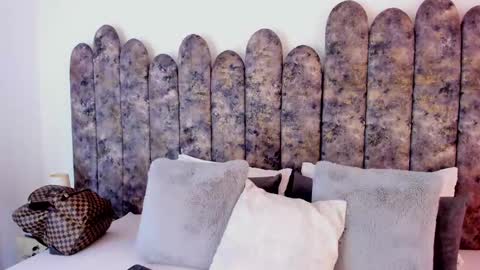 Snapshot of salomesimos1 chatting on October 30, 12:01 am Salome online show from October 30, 12:01 am