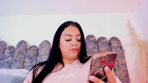 Snapshot of salomesimos1 chatting on November 3, 11:04 pm Salome online show from November 3, 11:04 pm