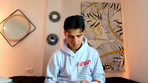 Salomon  Jax and Luca online show from February 25, 11:30 am