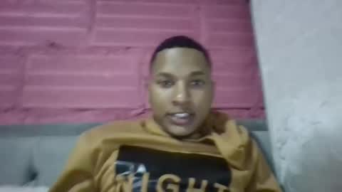 INSTAGRAM luis1pedraza online show from December 24, 2:33 pm