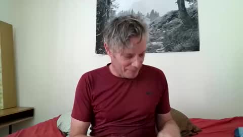 salsapaulus online show from June 3, 5:40 pm