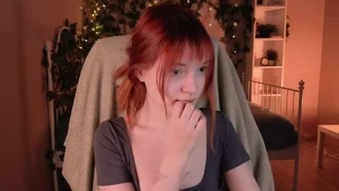 Snapshot of salt_mira chatting on April 15, 5:47 am salt_mira online show from April 15, 5:47 am