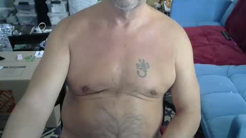 Snapshot of saltydogg chatting on November 23, 7:13 pm Saltyy online show from November 23, 7:13 pm