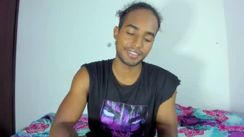 Snapshot of salvatore_amator chatting on November 28, 6:27 am salvatore_amator online show from November 28, 6:27 am