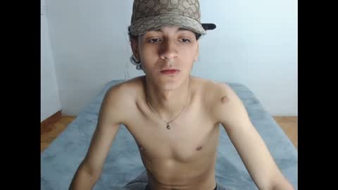salvatore_cute online show from October 13, 10:32 pm