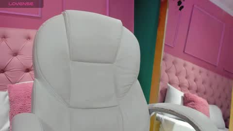 salvatore  online show from January 10, 4:33 am