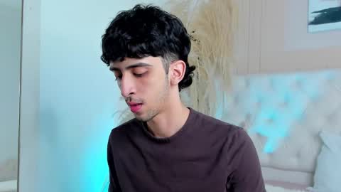 salvatore  online show from October 8, 8:50 pm