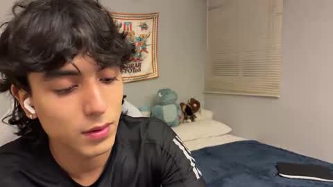 salvatore_montt online show from February 11, 4:17 am