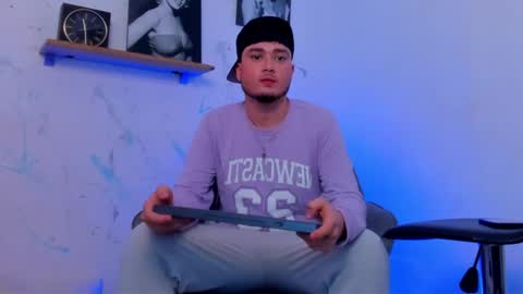 Salvatore  online show from October 12, 6:23 am