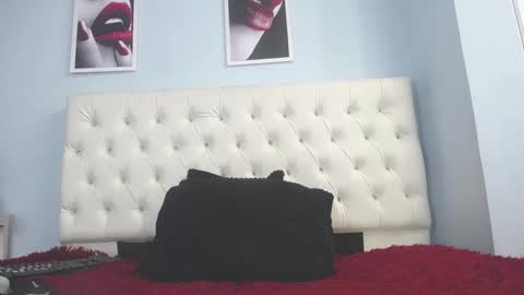 saly moon online show from January 9, 4:49 pm