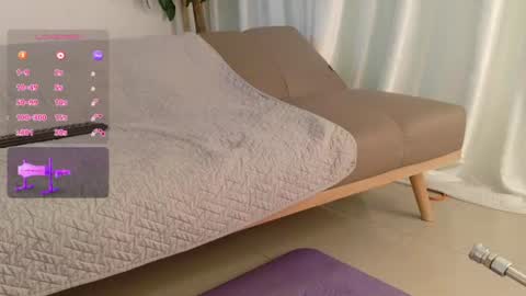 Snapshot of saly_moon1 chatting on June 10, 11:46 pm saly_moon1 online show from June 10, 11:46 pm
