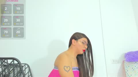 Snapshot of sam302_ chatting on July 27, 9:22 pm Sam online show from July 27, 9:22 pm