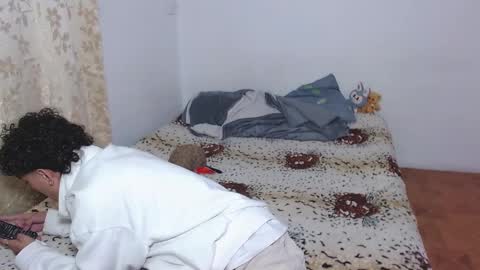 sam__cute online show from December 4, 4:22 am