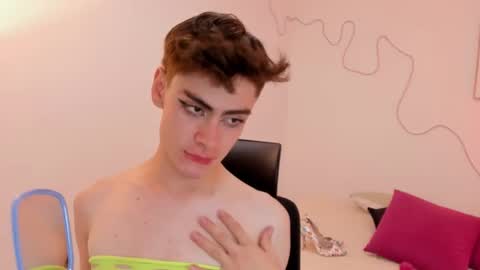 Sam Clark online show from November 11, 3:50 am