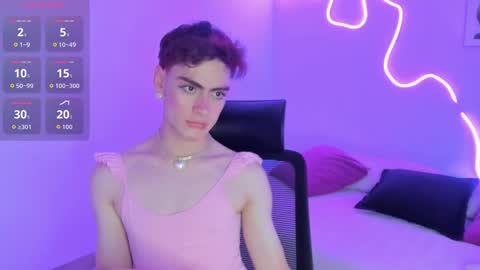 Sam Clark online show from November 22, 4:44 am