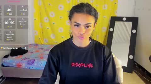 Snapshot of sam_diva chatting on January 21, 2:33 am SAM online show from January 21, 2:33 am