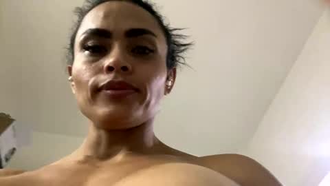 Snapshot of sam_diva chatting on February 28, 4:10 pm SAM online show from February 28, 4:10 pm