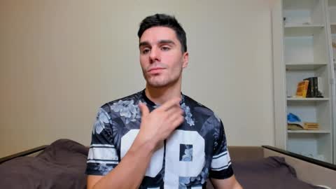 BACK IN 2 WEEKS online show from January 9, 4:19 am