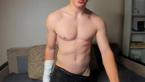 BACK IN 2 WEEKS online show from October 9, 11:14 pm