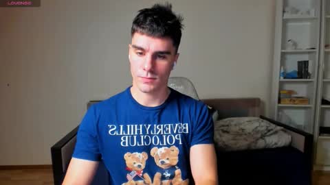 Snapshot of sam_huston18 chatting on November 25, 9:04 pm BACK IN 2 WEEKS online show from November 25, 9:04 pm