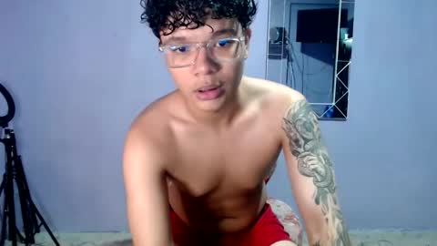 sam_latino22 online show from November 22, 7:02 pm
