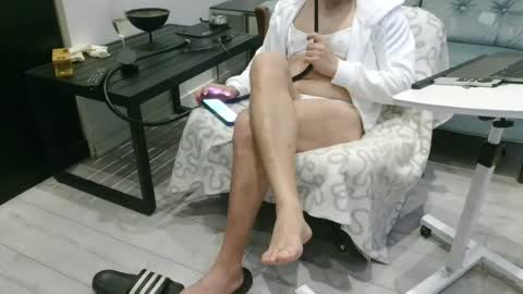 sam_love1985 online show from July 5, 8:38 pm