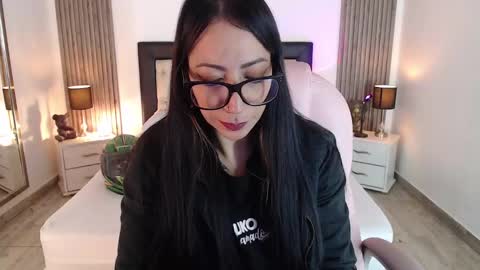 SAM MANSON online show from February 5, 12:06 pm