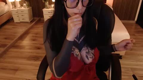 SAM MANSON online show from October 31, 2:18 pm